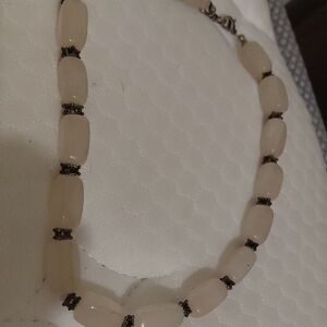 Elegant Cream Beaded Necklace